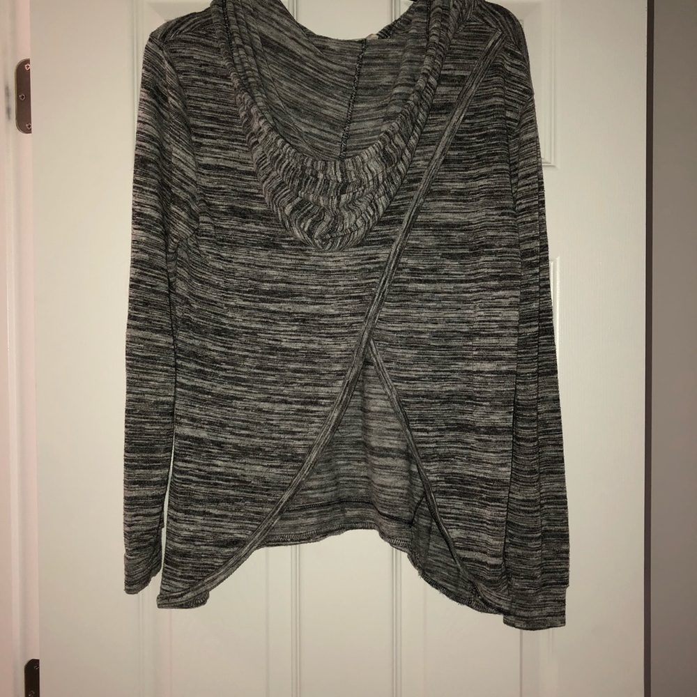 Gray pullover - Picture 2 of 2